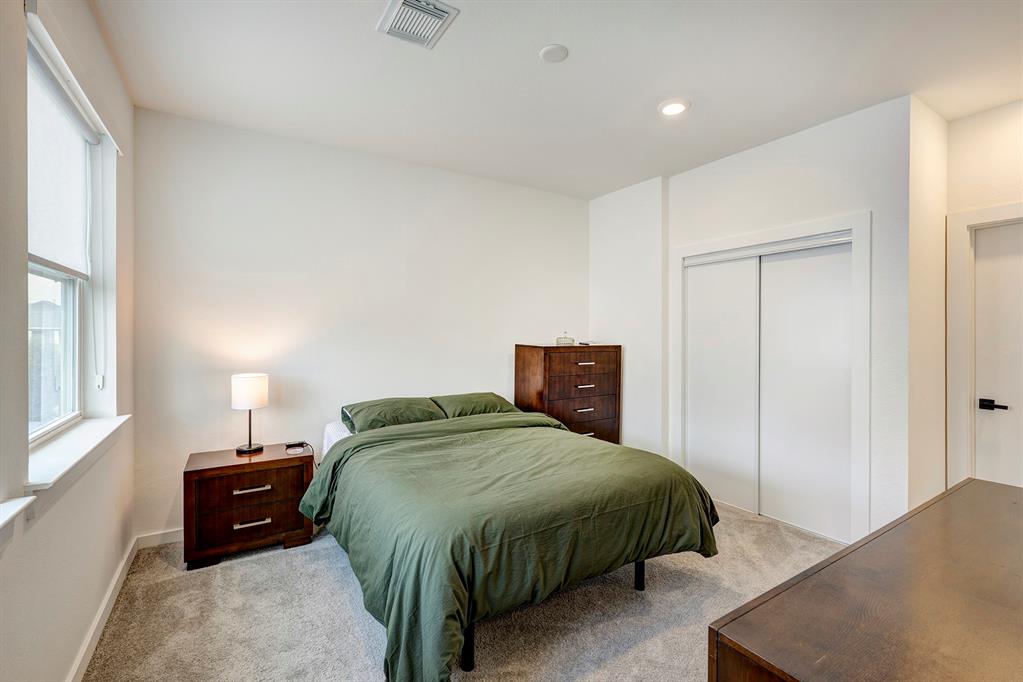 1422 W 23rd Street # C