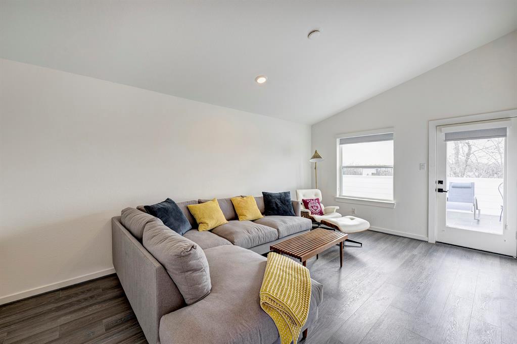 1422 W 23rd Street # C