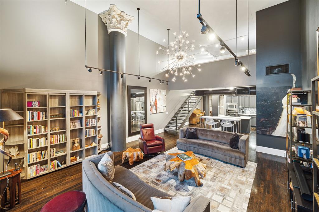 1005 S Shepherd Drive # 202