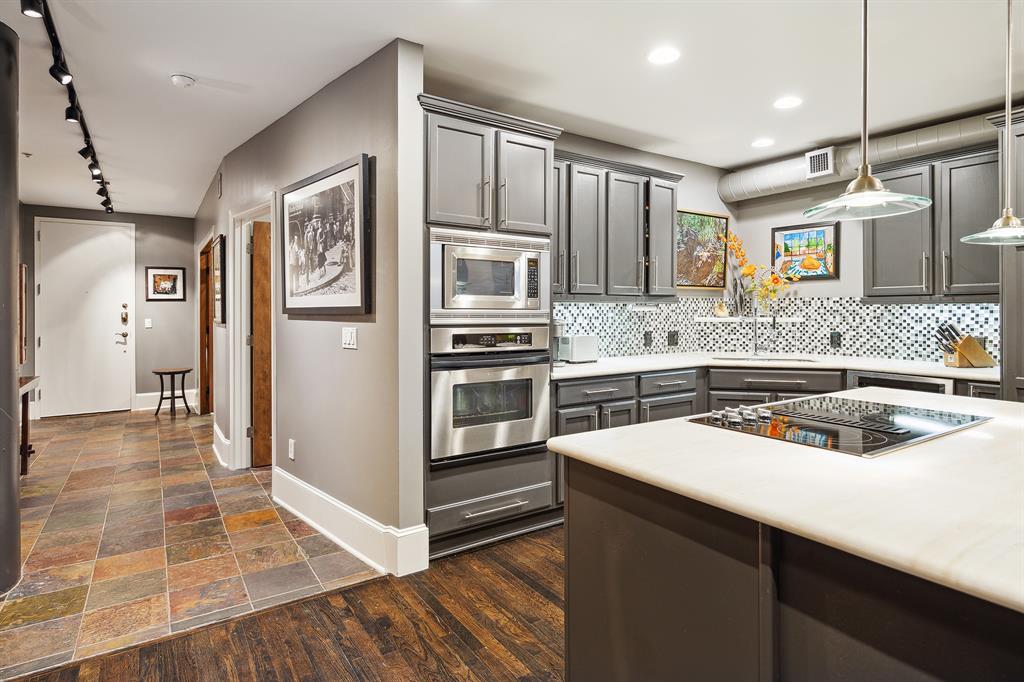 1005 S Shepherd Drive # 202