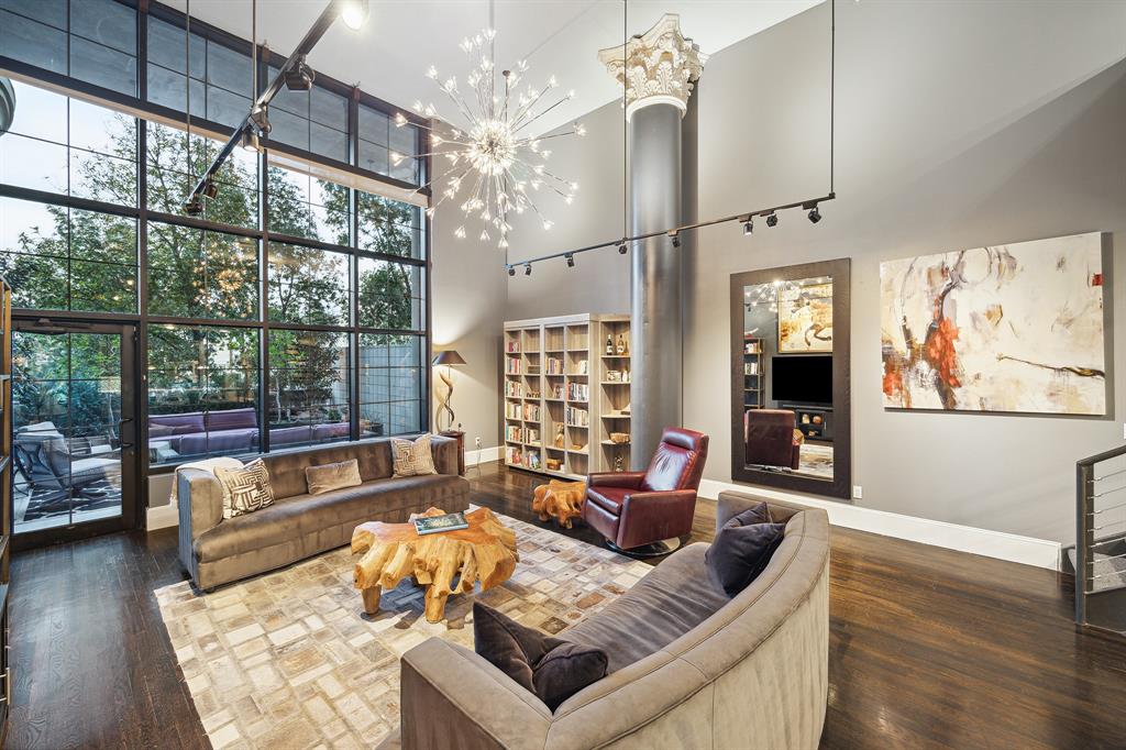 1005 S Shepherd Drive # 202