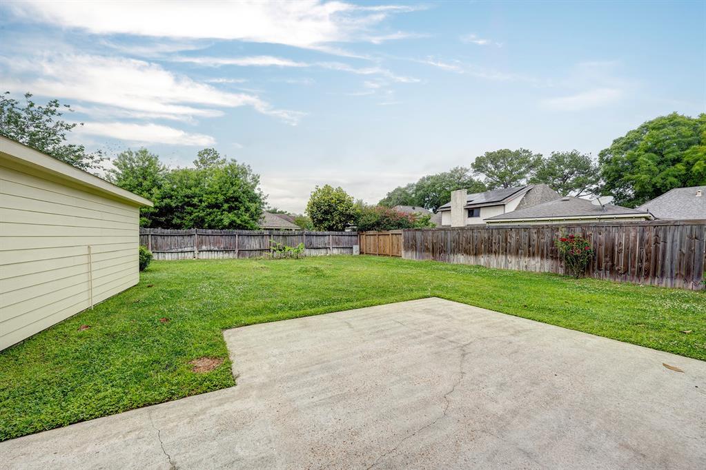 8802 Hydethorpe Drive