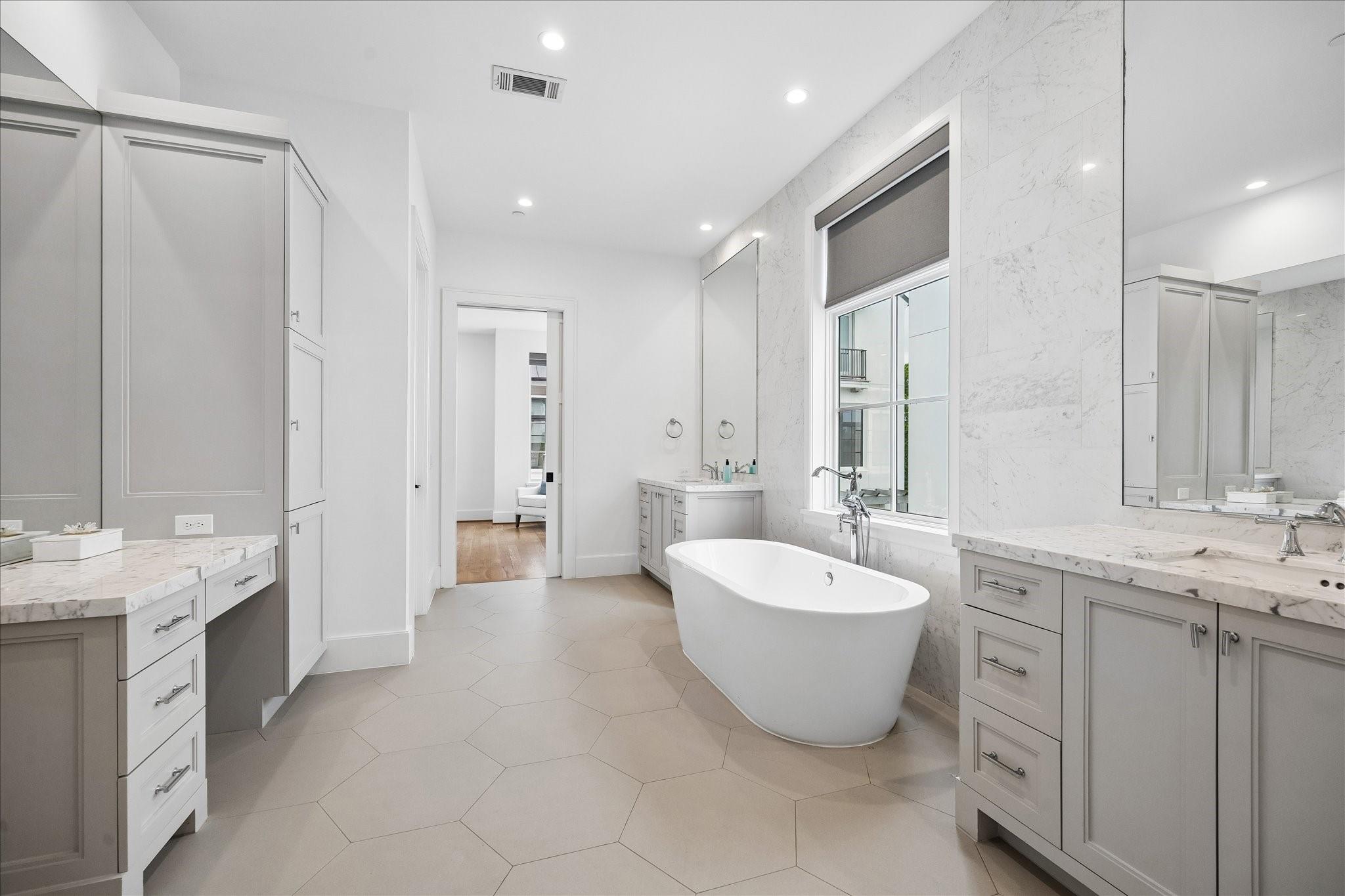 2326 Bissonnet Street