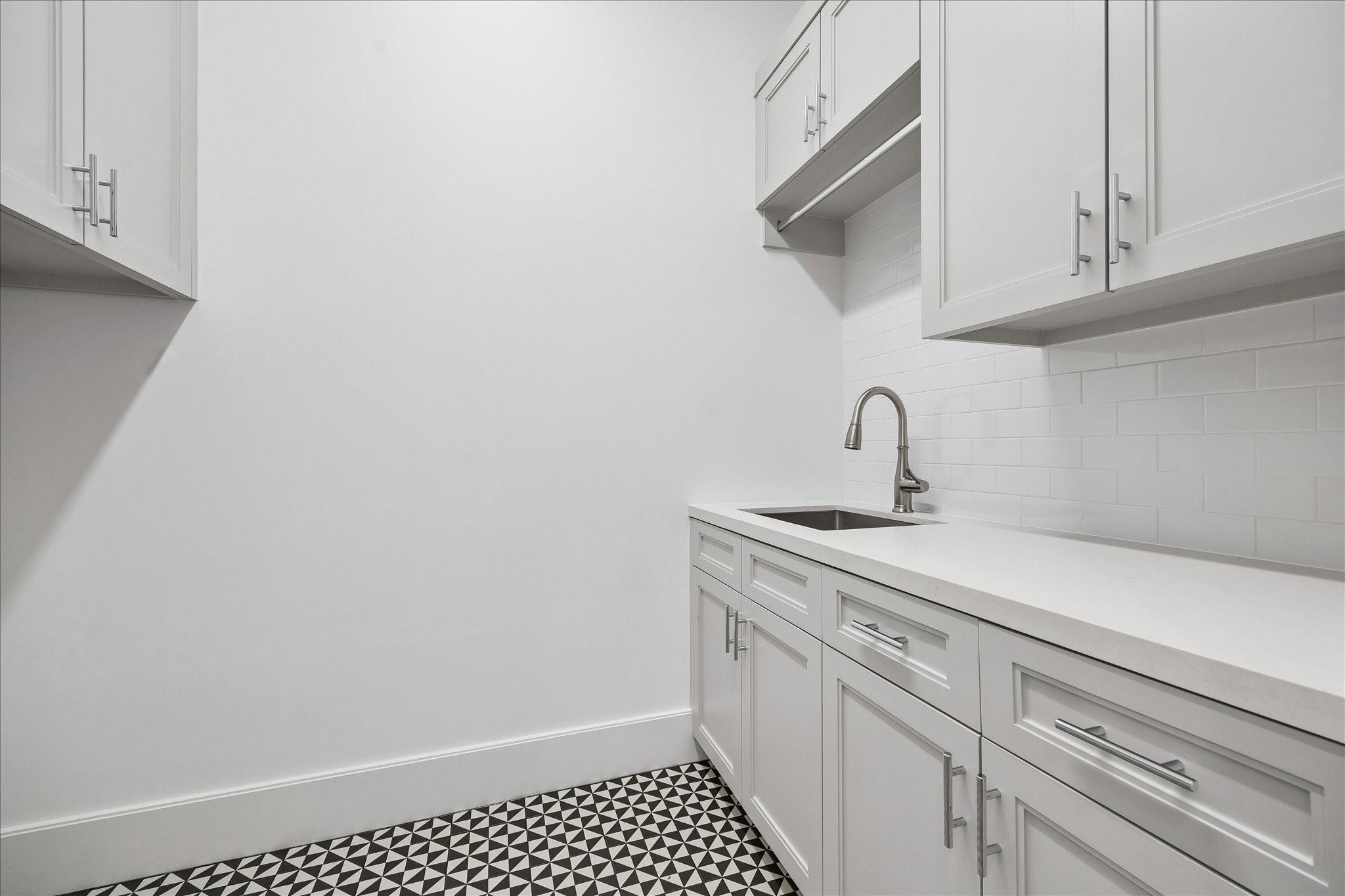 2326 Bissonnet Street