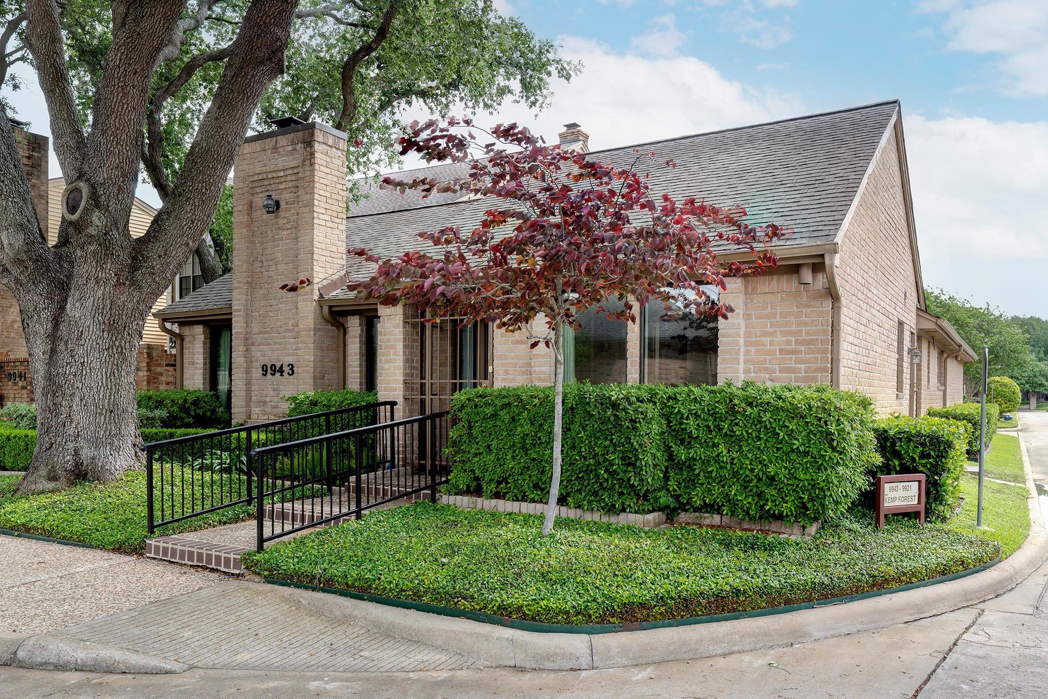 9943 Kemp Forest Drive