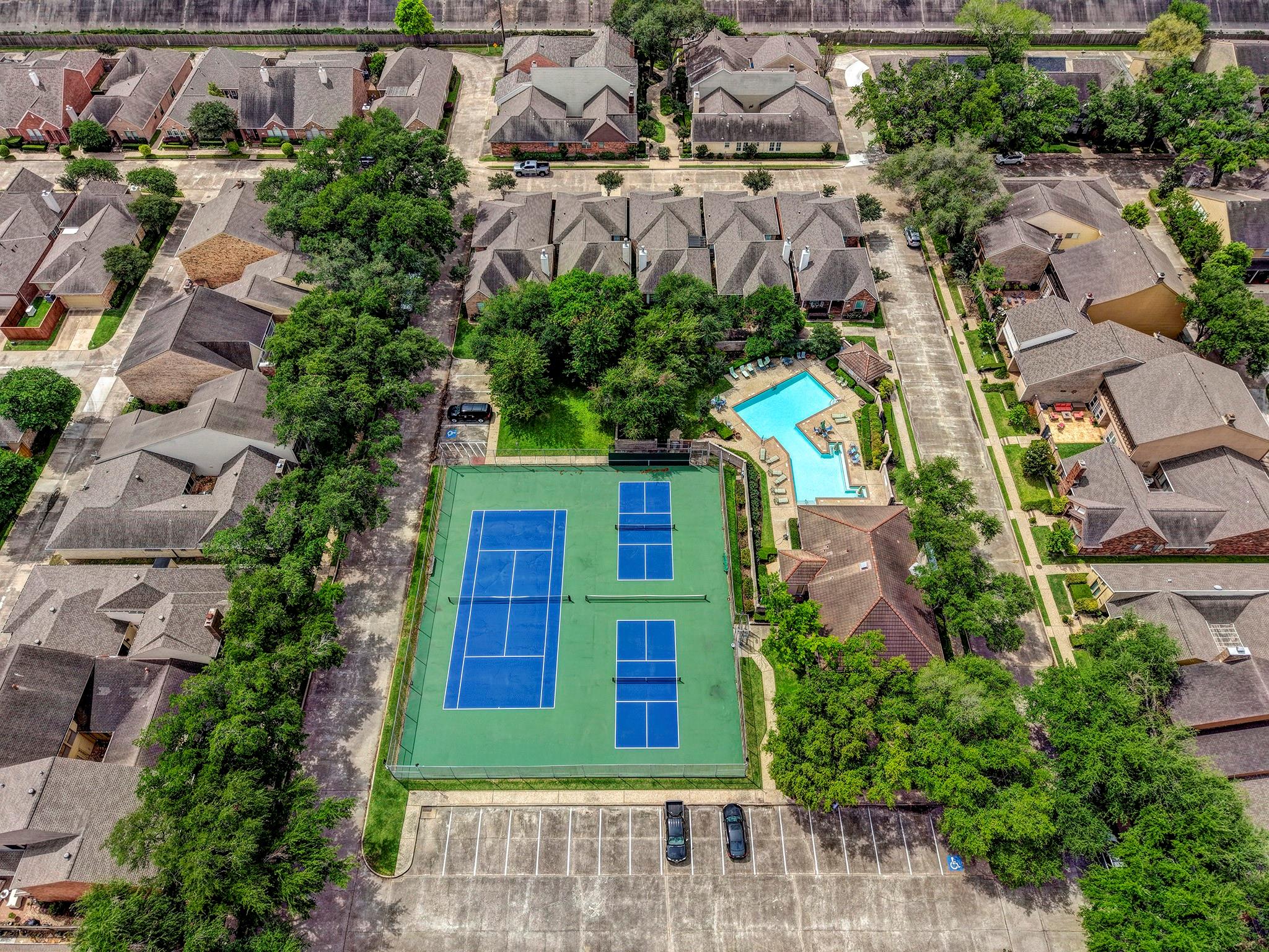 9943 Kemp Forest Drive