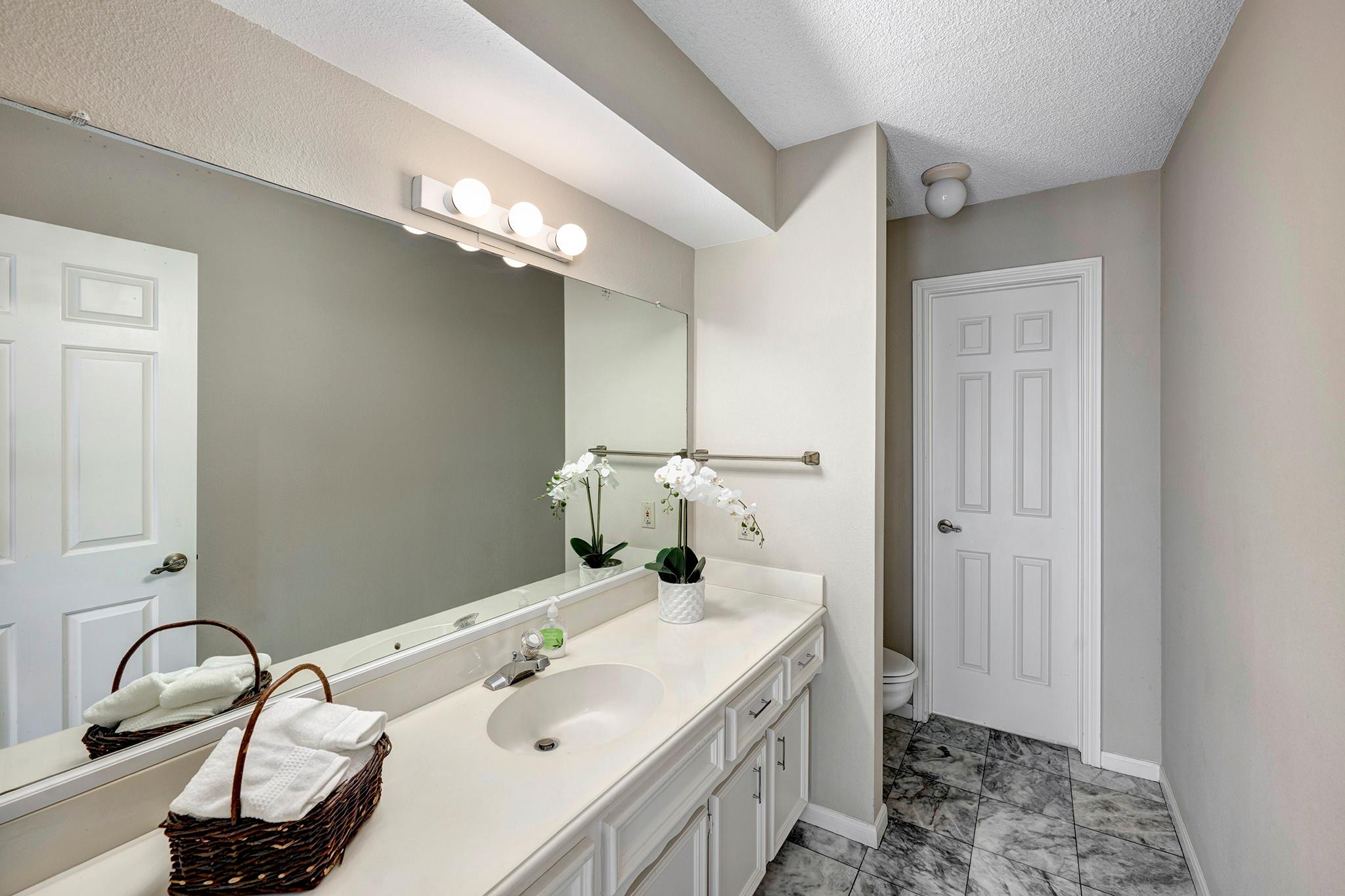 9943 Kemp Forest Drive