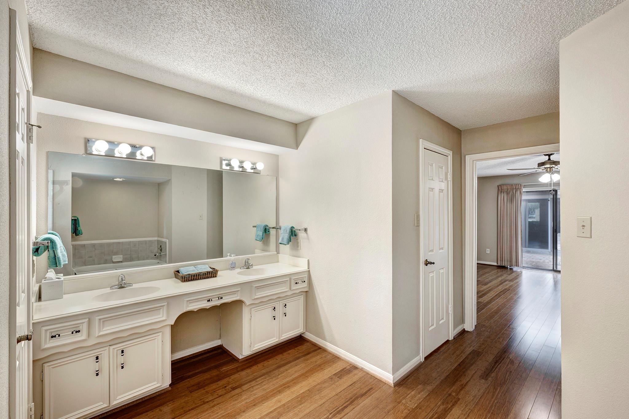 9943 Kemp Forest Drive