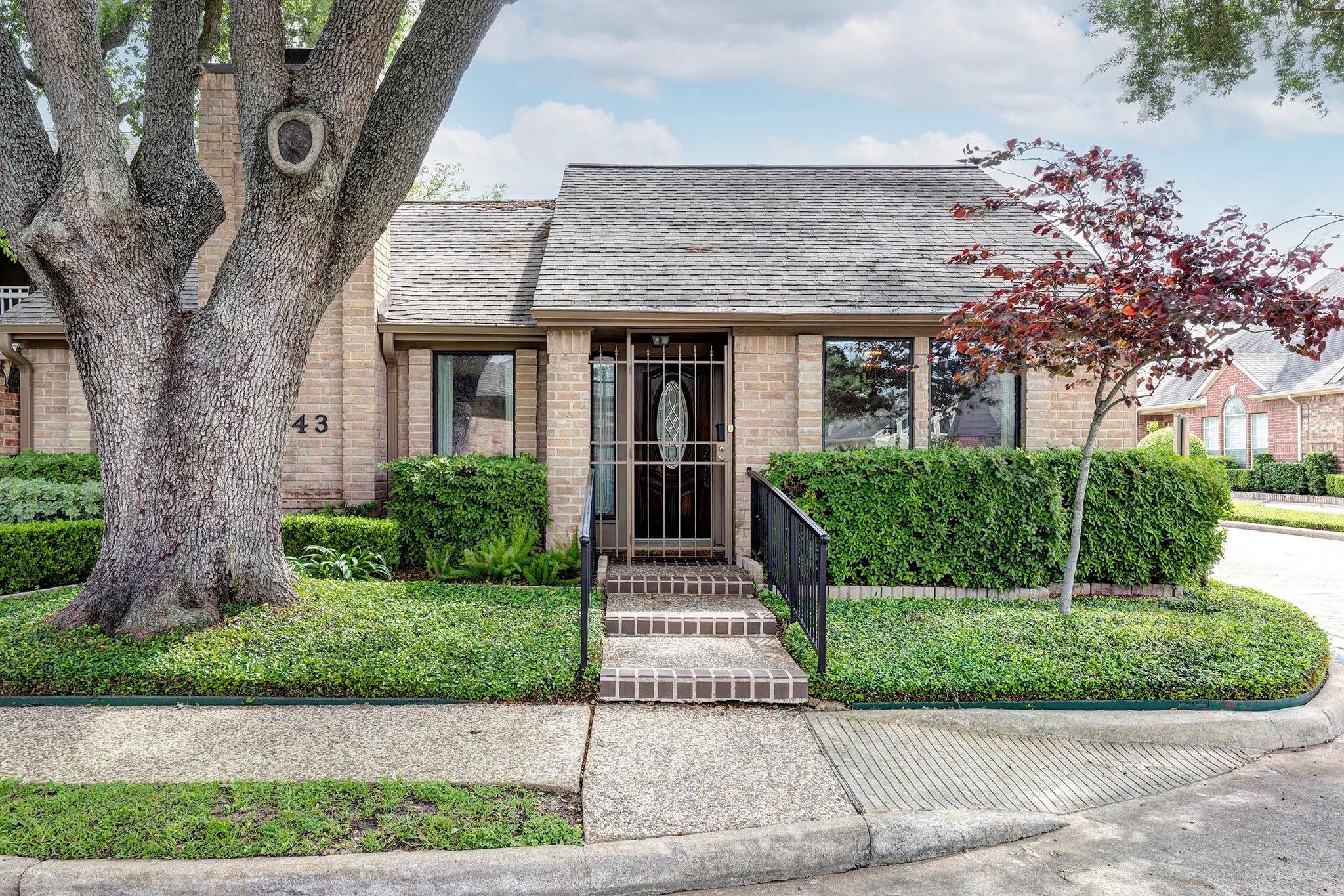 9943 Kemp Forest Drive