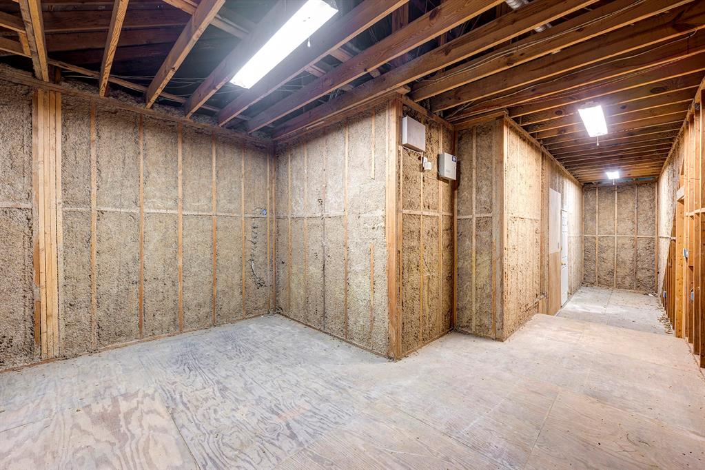 2 Lazy Wood Lane