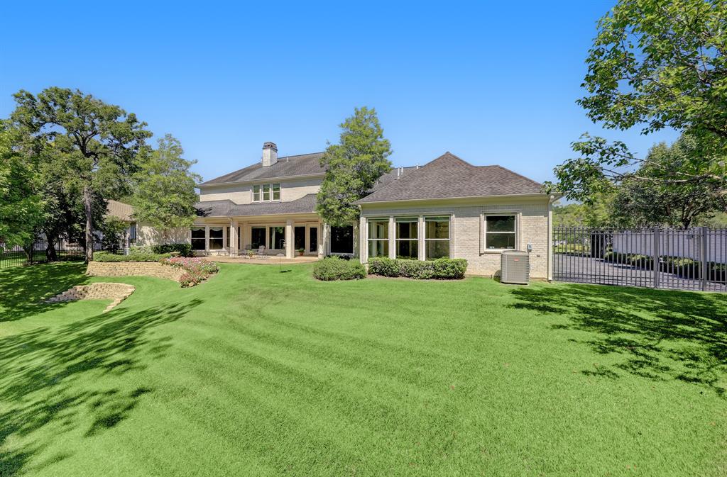 2 Lazy Wood Lane