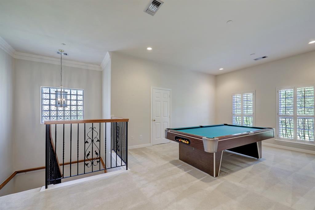2 Lazy Wood Lane