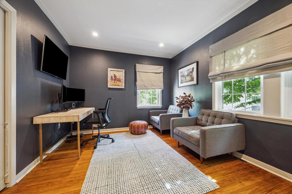 2618 Sunset Boulevard