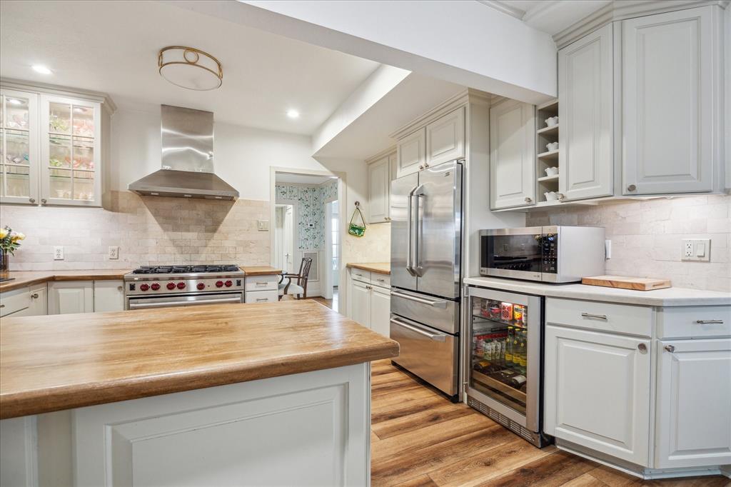 2618 Sunset Boulevard