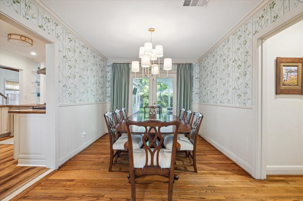 2618 Sunset Boulevard