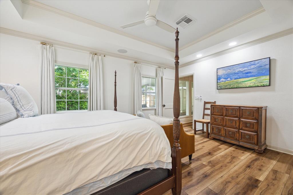 2618 Sunset Boulevard