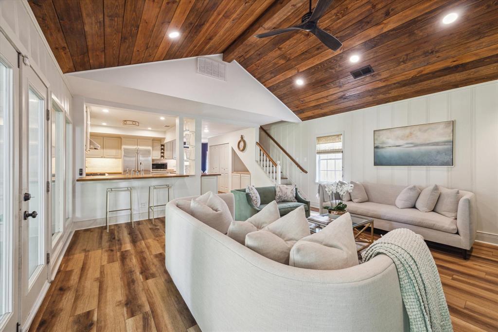 2618 Sunset Boulevard