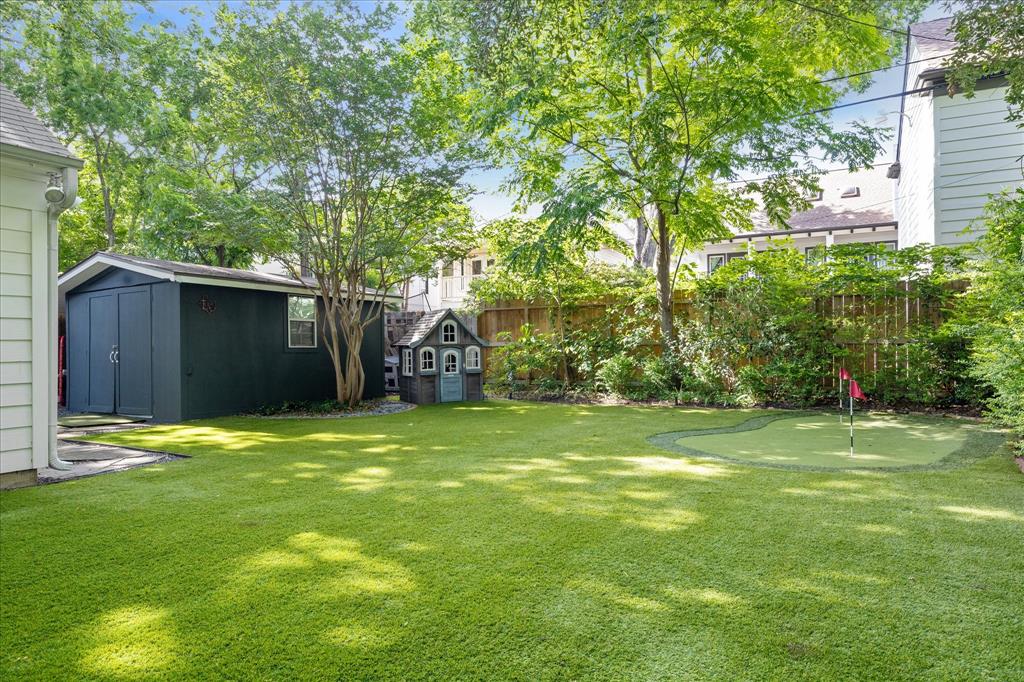 2618 Sunset Boulevard