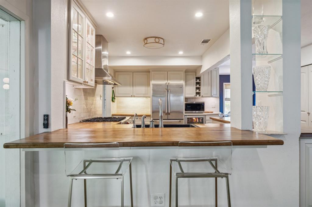 2618 Sunset Boulevard