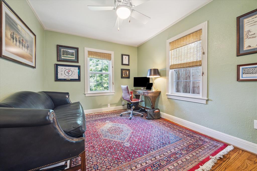 2618 Sunset Boulevard