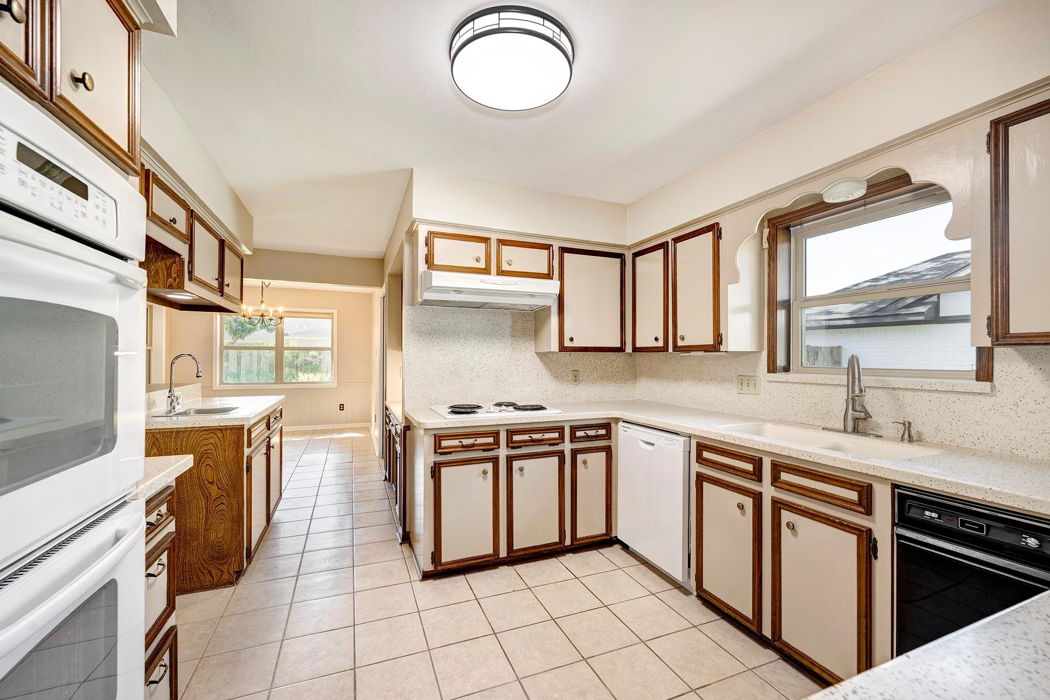 3603 Point Clear Drive