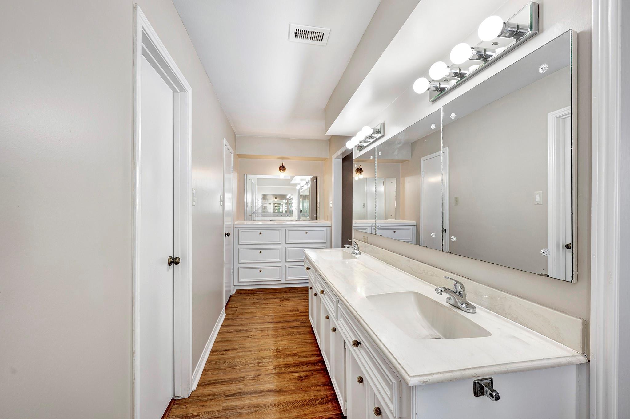 3603 Point Clear Drive