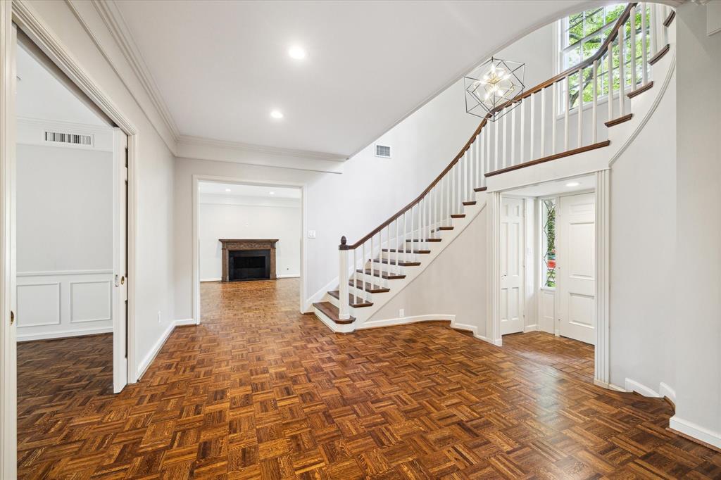 8 Pine Forest Circle