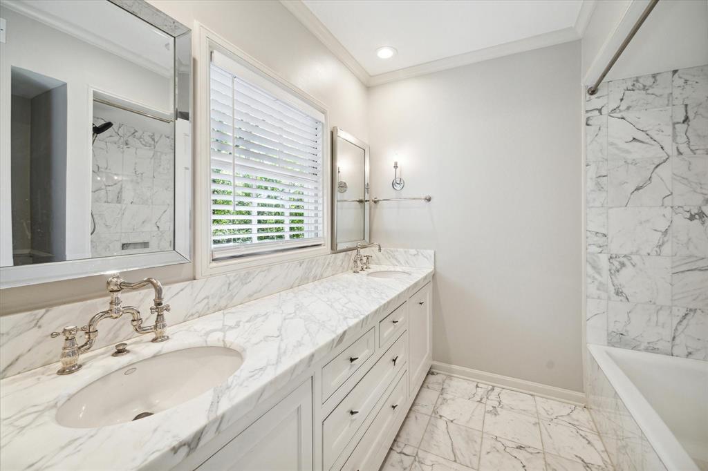 8 Pine Forest Circle