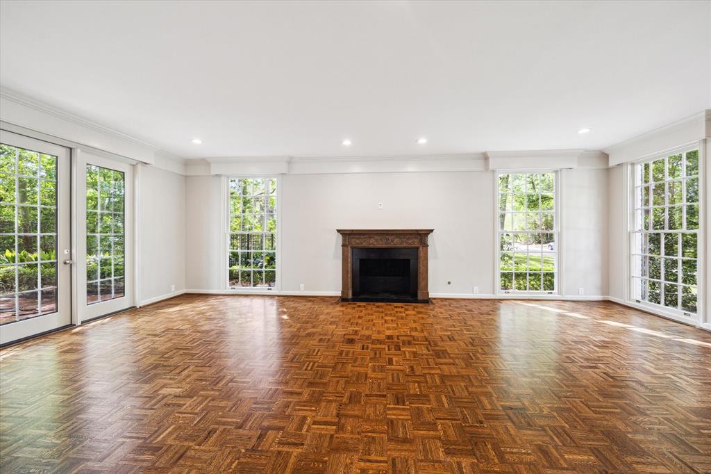 8 Pine Forest Circle