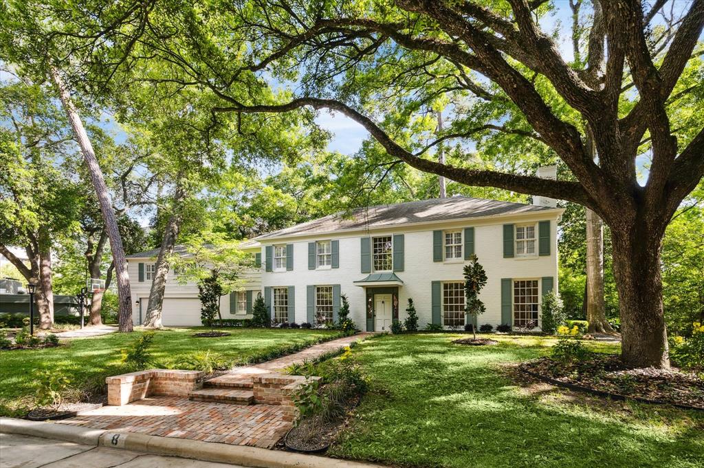 8 Pine Forest Circle