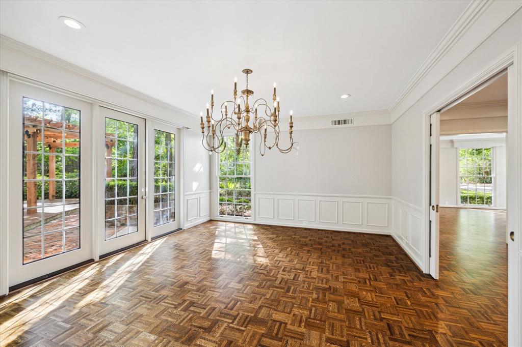 8 Pine Forest Circle
