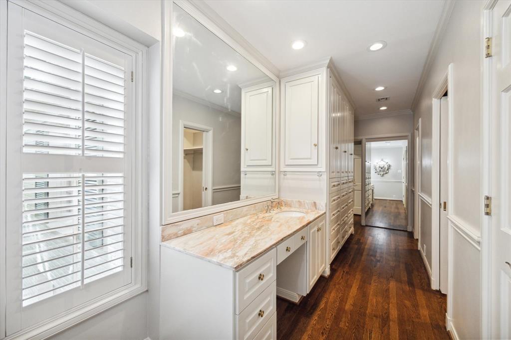 8 Pine Forest Circle