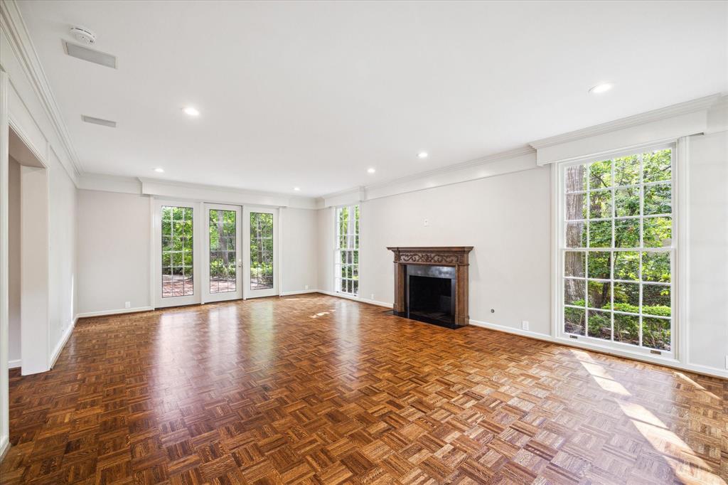 8 Pine Forest Circle