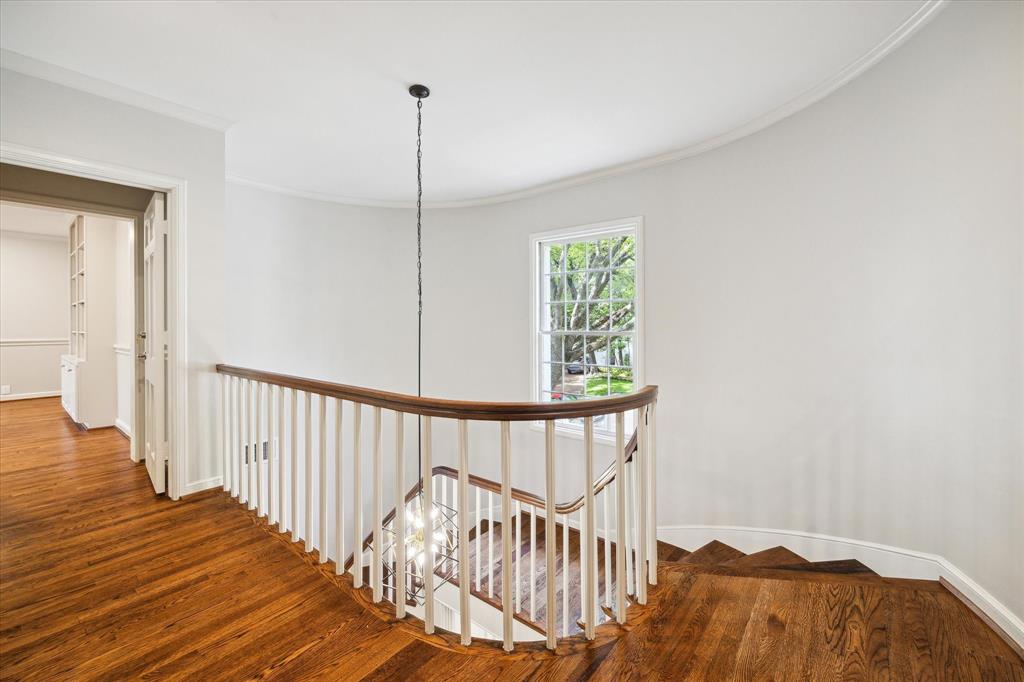 8 Pine Forest Circle