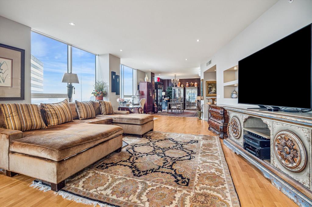 5110 San Felipe Street # 253