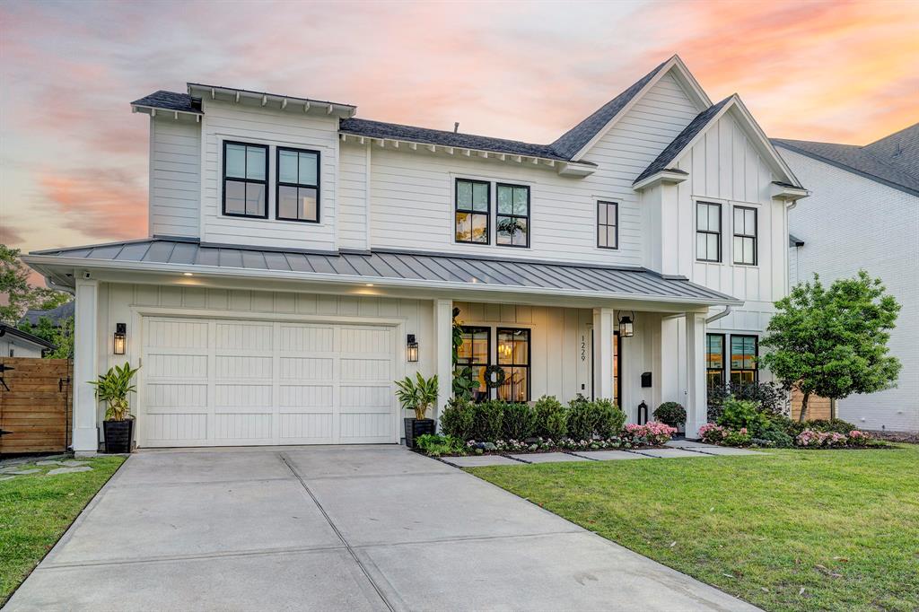 1229 Kinley Lane