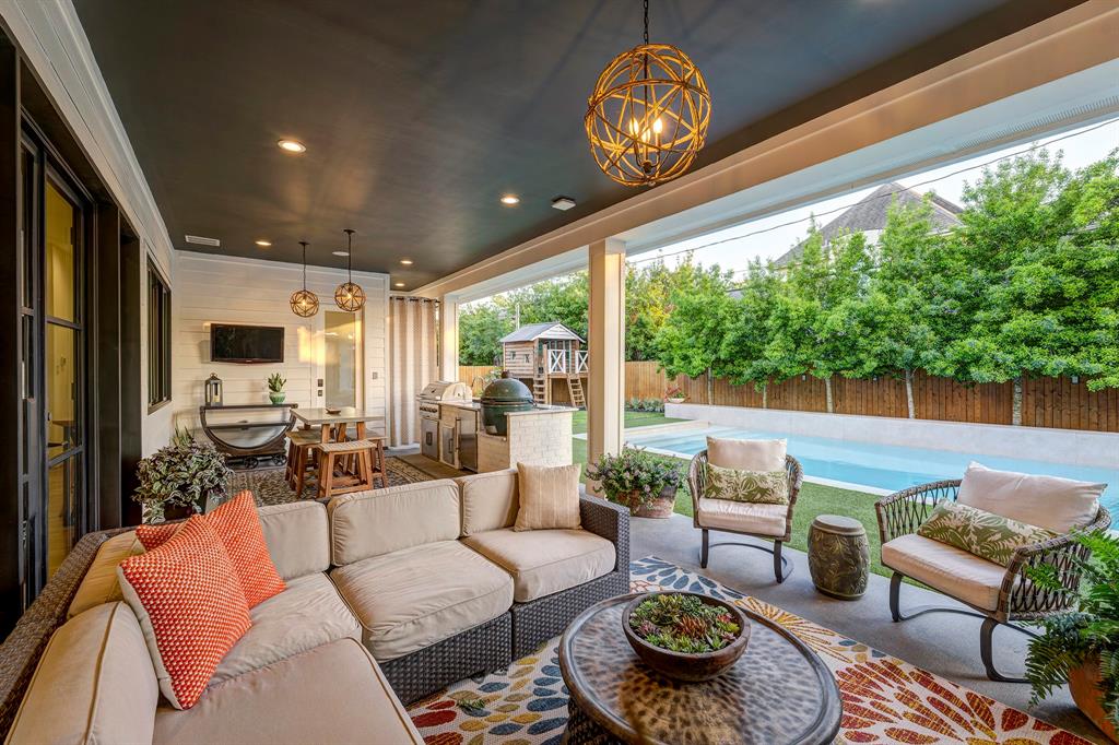 1229 Kinley Lane