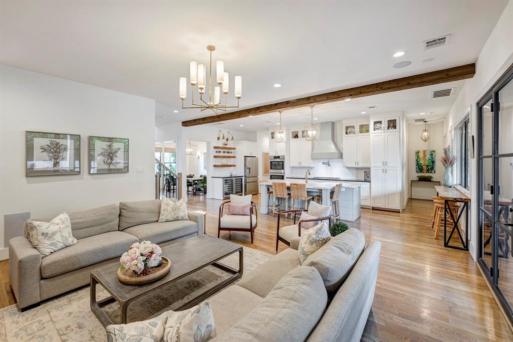 1229 Kinley Lane