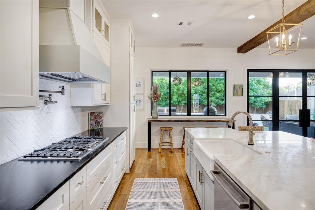 1229 Kinley Lane