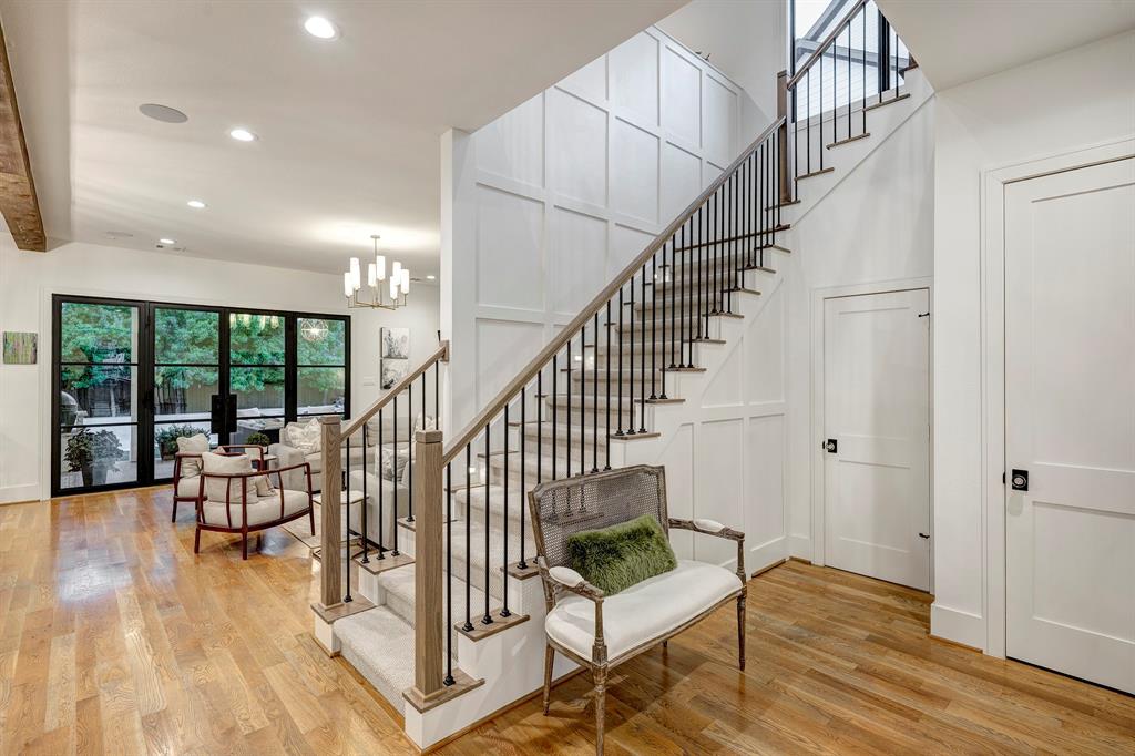1229 Kinley Lane