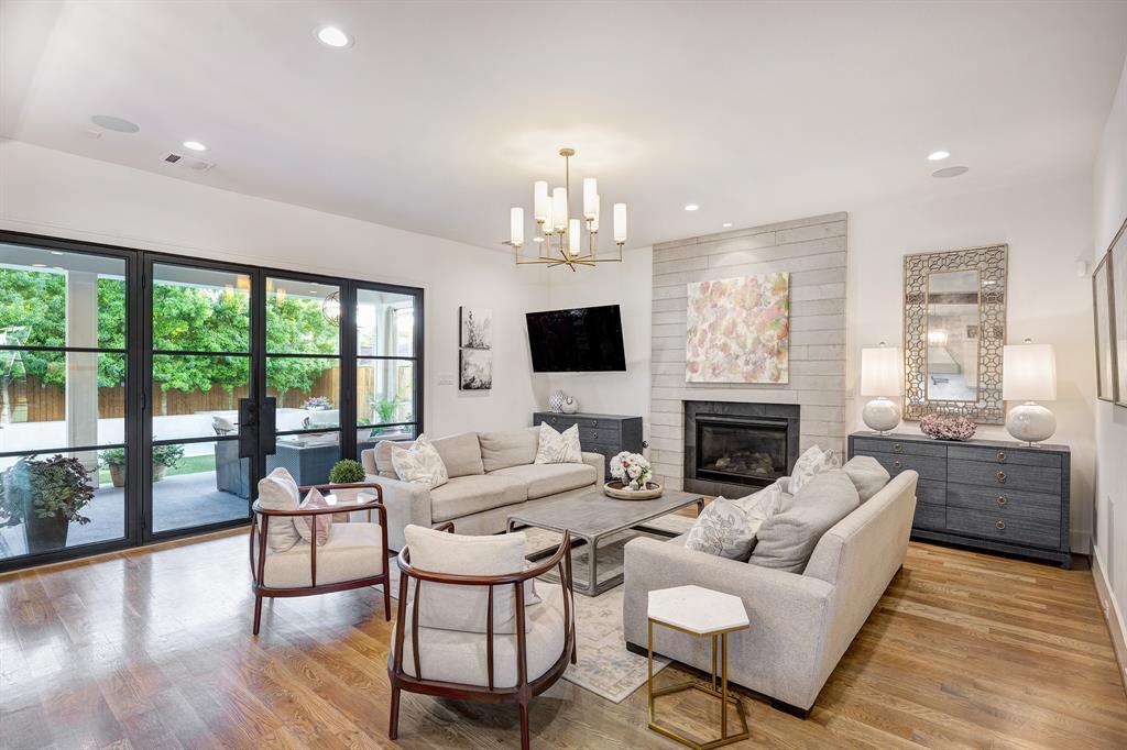 1229 Kinley Lane