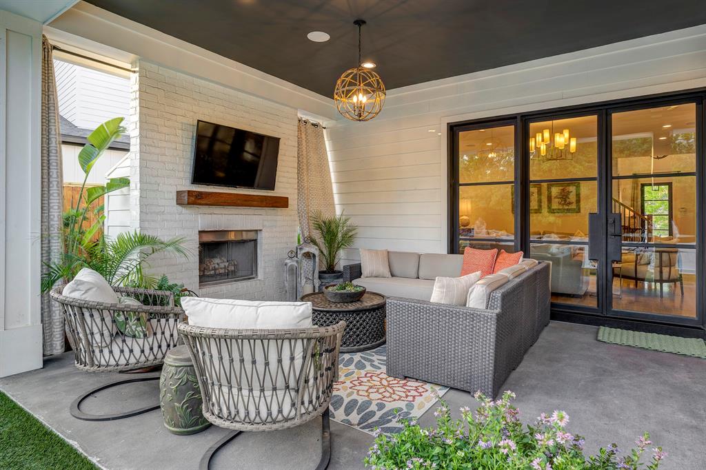1229 Kinley Lane