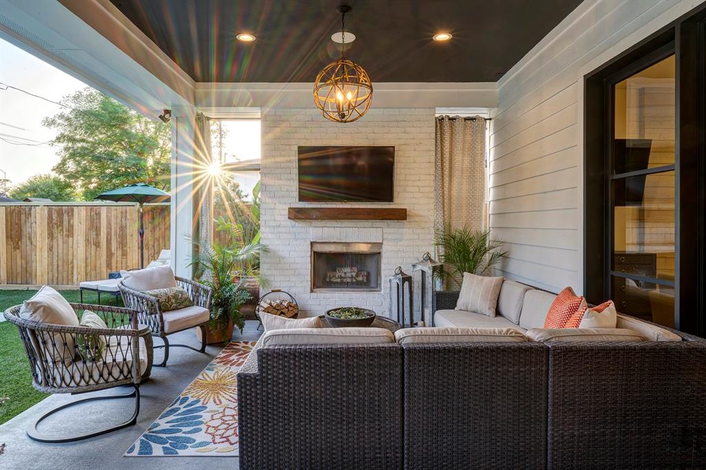 1229 Kinley Lane