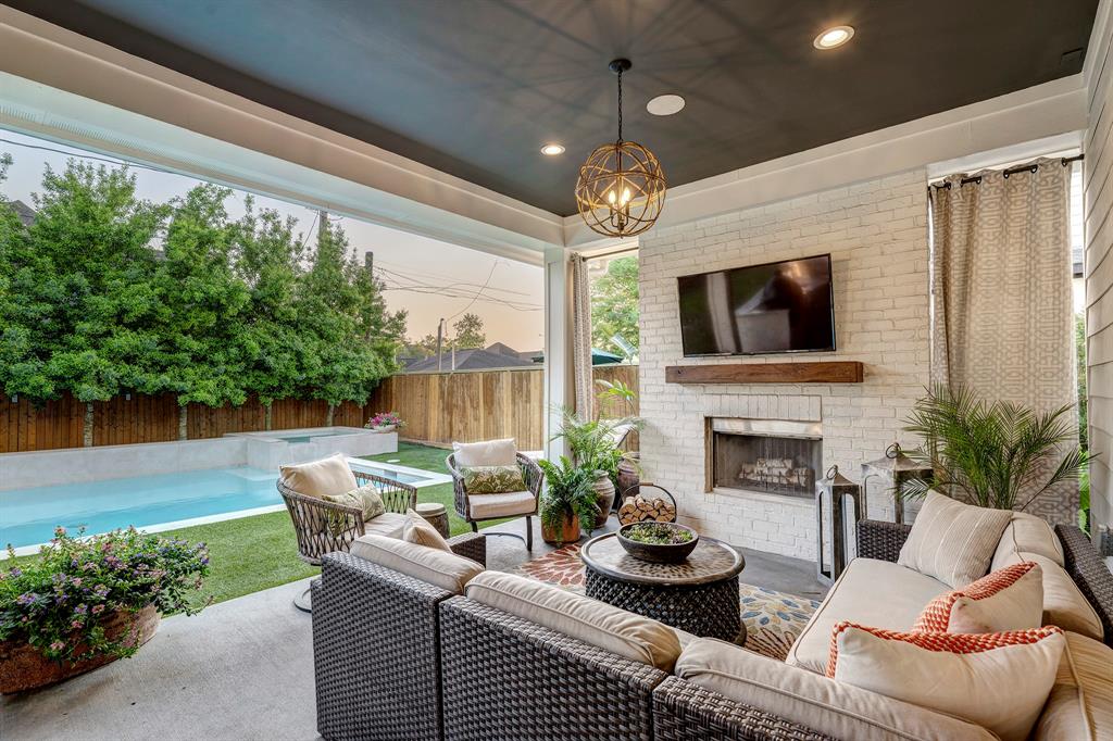 1229 Kinley Lane