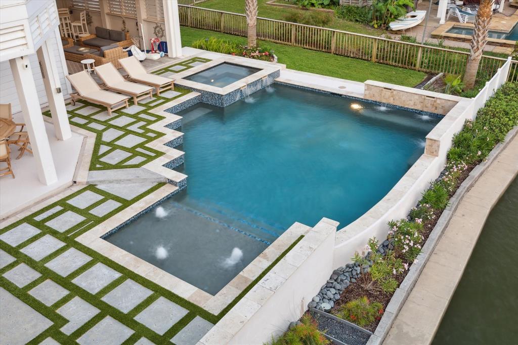 3425 Petite Circle