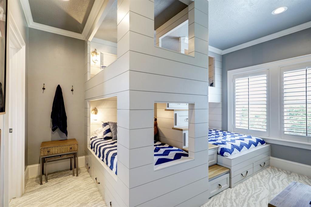 3425 Petite Circle