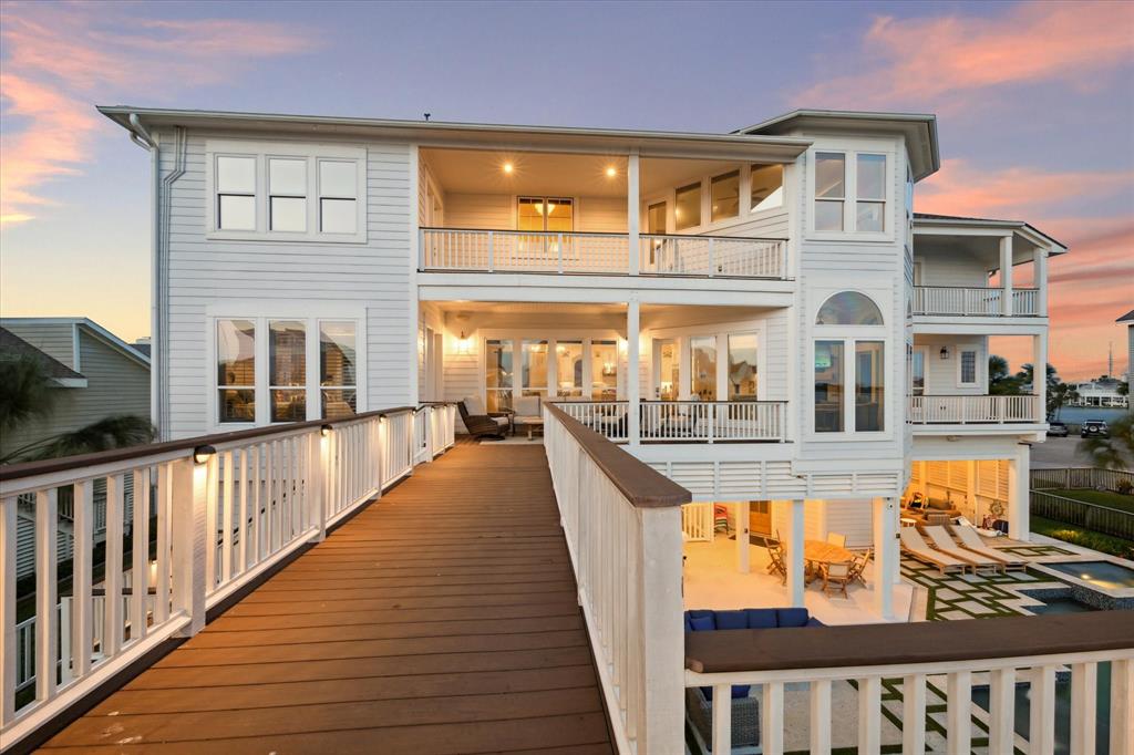 3425 Petite Circle