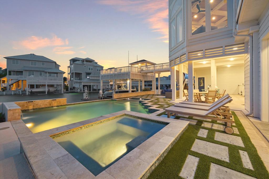 3425 Petite Circle
