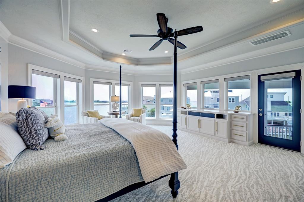 3425 Petite Circle