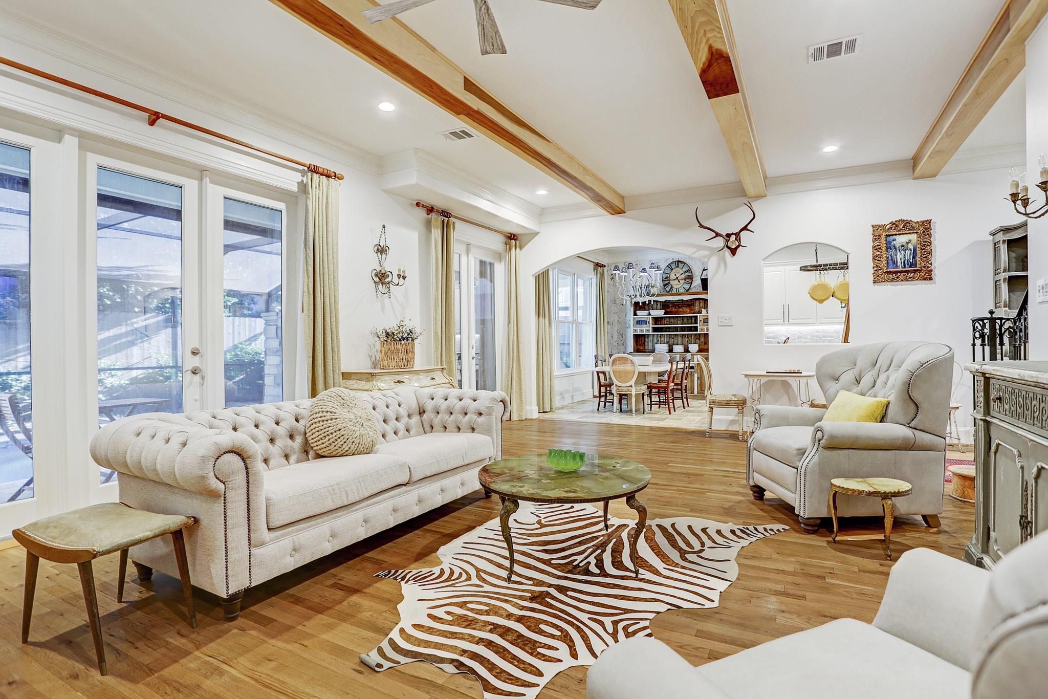 2629 University Boulevard